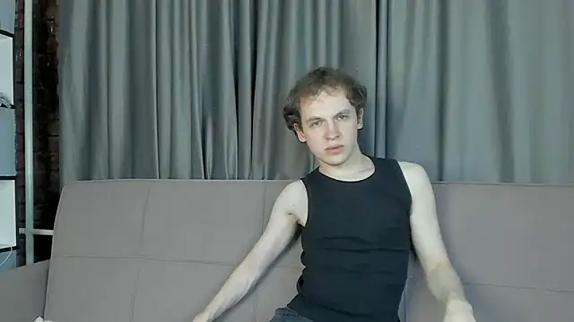 Snapshot of Arrogant_Eli chatting on July 16, 9:43 pm Arrogant Eli online show from July 16, 9:43 pm