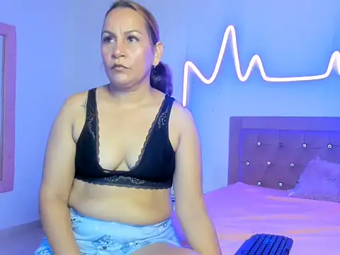 Snapshot of Scarlett_michel chatting on July 8, 7:51 pm Scarlett michel online show from July 8, 7:51 pm