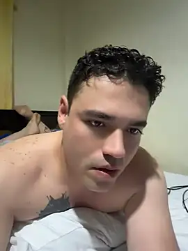 Snapshot of Valentino_ruiz chatting on July 14, 11:32 pm Valentino ruiz online show from July 14, 11:32 pm