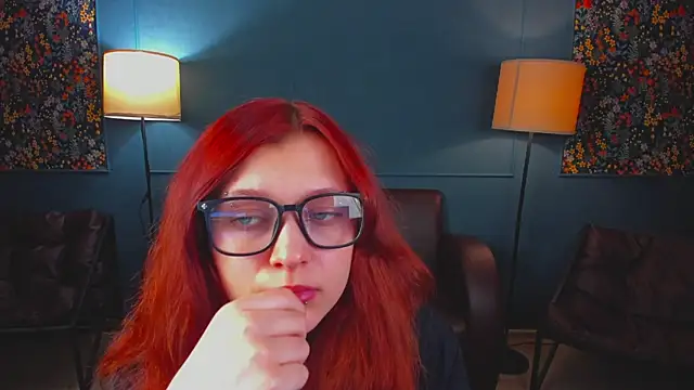 Snapshot of SarahDeen1 chatting on July 9, 1:59 pm SarahDeen1 online show from July 9, 1:59 pm
