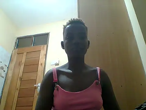 Snapshot of hotnshyy chatting on July 7, 6:01 pm hotnshyy online show from July 7, 6:01 pm