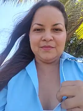 Snapshot of Alexandravaliente_ chatting on July 17, 6:24 pm Alexandravaliente online show from July 17, 6:24 pm