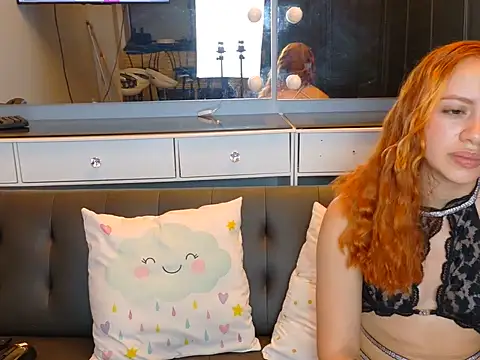 Snapshot of arabellamia68 chatting on July 17, 11:53 pm arabellamia68 online show from July 17, 11:53 pm