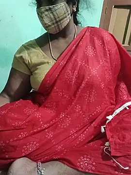 Snapshot of Tamil-lakhmi chatting on July 14, 7:30 pm Tamil-lakhmi online show from July 14, 7:30 pm