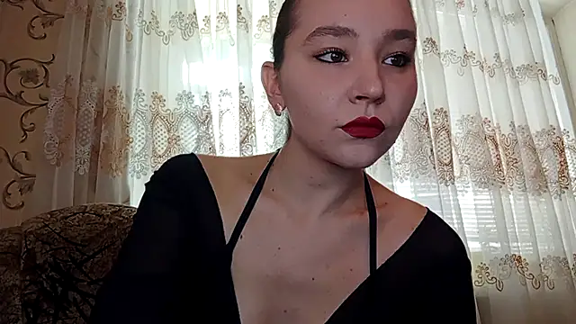Snapshot of IsabelKim_ chatting on July 15, 8:30 am IsabelKim online show from July 15, 8:30 am