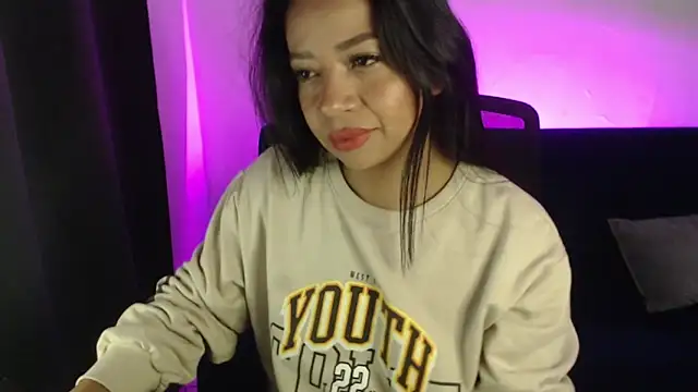 lispetite online show from January 26, 5:34 am