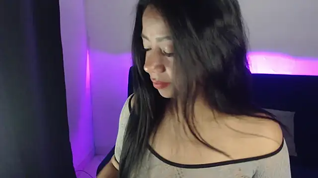 lispetite online show from March 23, 6:26 am