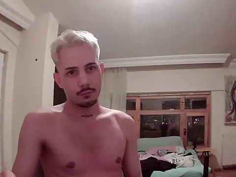 Snapshot of austindamon chatting on July 9, 10:47 pm austindamon online show from July 9, 10:47 pm