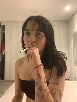 Snapshot of ruemi_rose chatting on July 12, 2:35 am ruemi rose online show from July 12, 2:35 am