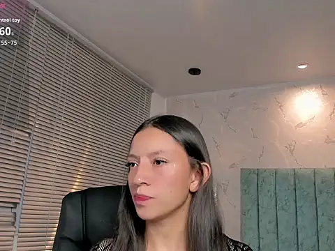 Snapshot of Mia_velmont chatting on August 7, 4:14 am Mia velmont online show from August 7, 4:14 am