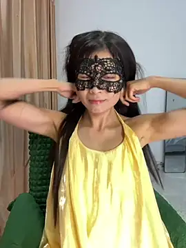 yiyiya520 online show from July 11, 1:14 pm
