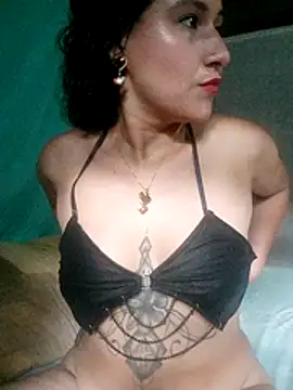 MERLINA ROYALE online show from July 15, 10:15 pm