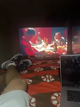 Snapshot of mtrueno chatting on July 11, 5:21 am mtrueno online show from July 11, 5:21 am