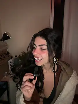 Snapshot of Amaya-love chatting on July 13, 5:10 am Amaya-love online show from July 13, 5:10 am
