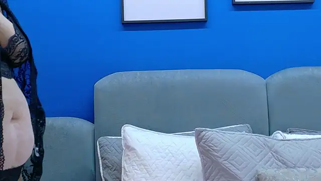 Snapshot of Victoria_Scarlett chatting on July 15, 4:40 am Victoria Scarlett online show from July 15, 4:40 am