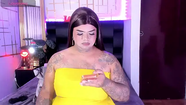 isabelleandbrand online show from April 11, 9:19 pm