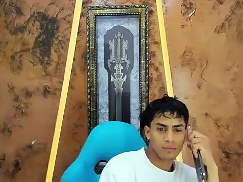 juanjo bigcock20 online show from July 13, 1:25 pm
