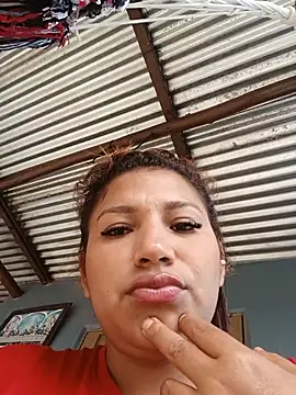 Snapshot of valentina_2001 chatting on July 14, 12:22 pm valentina 2001 online show from July 14, 12:22 pm