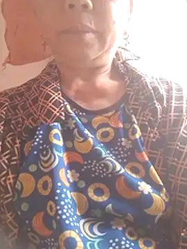 Snapshot of -Camelia- chatting on July 18, 1:21 am -Camelia- online show from July 18, 1:21 am
