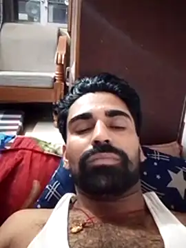 Snapshot of Luckyrajput2323 chatting on July 19, 7:06 pm Luckyrajput2323 online show from July 19, 7:06 pm