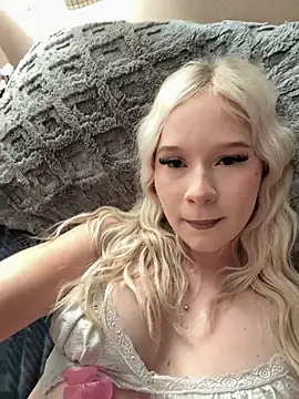 Chloebabyluv online show from July 14, 1:08 am