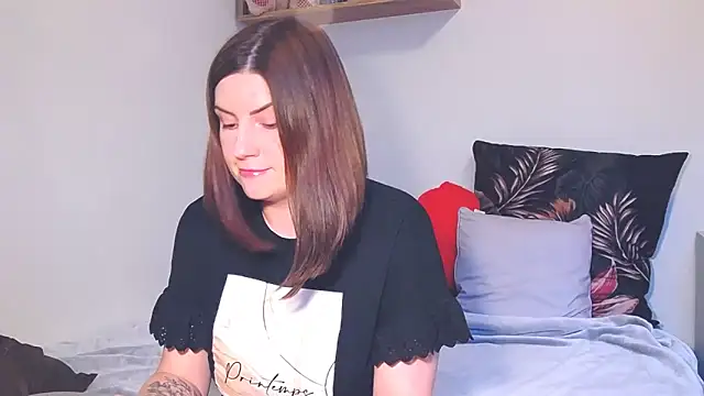 alisenties online show from March 11, 4:18 pm