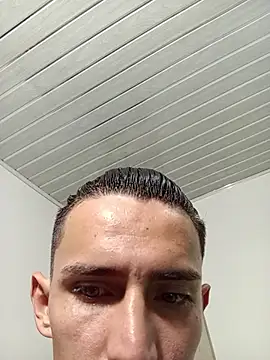 Snapshot of Juan_felipe_ chatting on July 31, 2:22 am Juan felipe online show from July 31, 2:22 am