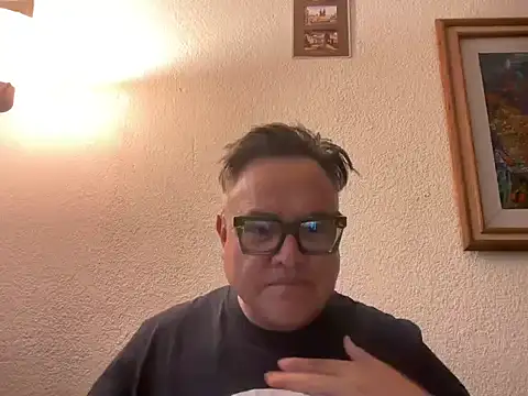 Snapshot of PROELIUM1977 chatting on July 17, 11:42 pm PROELIUM1977 online show from July 17, 11:42 pm