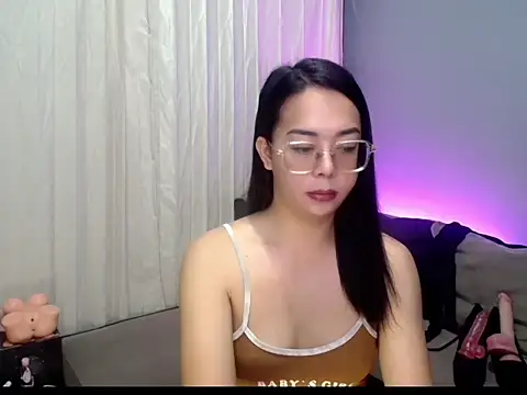Snapshot of Morenitats chatting on July 16, 12:05 am Morenitats online show from July 16, 12:05 am
