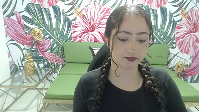 Snapshot of Rebeca_dreams chatting on July 16, 8:26 pm Rebeca dreams online show from July 16, 8:26 pm