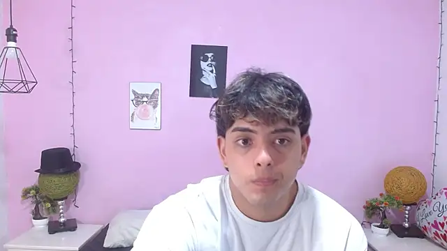 Snapshot of zayne_lyon chatting on July 15, 11:48 am zayne lyon online show from July 15, 11:48 am