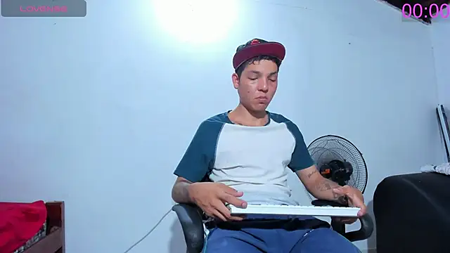 Snapshot of Deivis_Xs chatting on July 15, 3:17 pm Deivis Xs online show from July 15, 3:17 pm