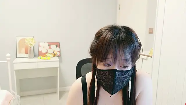 Snapshot of XantheBloom chatting on July 17, 1:07 pm XantheBloom online show from July 17, 1:07 pm
