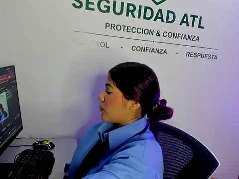 Snapshot of MissJulietta_ chatting on July 26, 7:54 pm MissJulietta online show from July 26, 7:54 pm