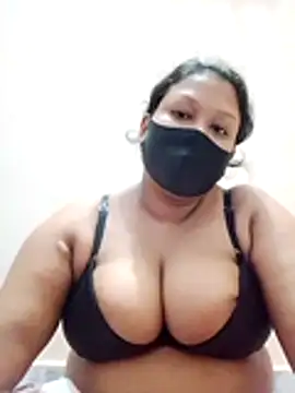Snapshot of mimma_-_aara chatting on July 17, 4:41 am mimma - aara online show from July 17, 4:41 am