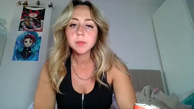 Snapshot of Ashtonrae4 chatting on July 16, 6:03 pm Ashtonrae4 online show from July 16, 6:03 pm