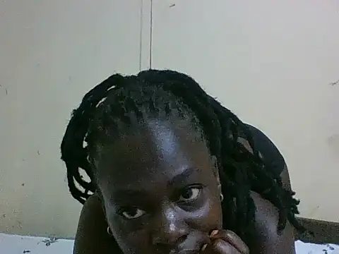 Snapshot of Cuttey-sexxy chatting on July 16, 5:08 pm Cuttey-sexxy online show from July 16, 5:08 pm