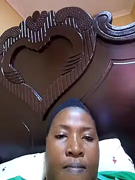 Snapshot of sweetiussy chatting on July 23, 8:23 am sweetiussy online show from July 23, 8:23 am