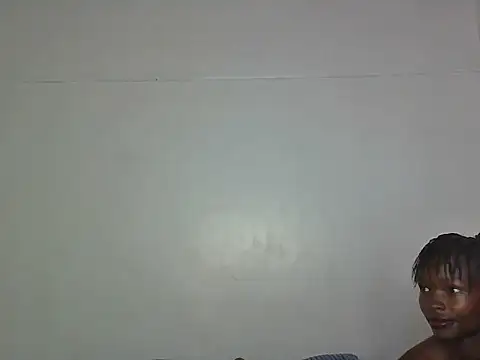 Snapshot of Petitegoddess012 chatting on July 17, 8:46 pm Petitegoddess012 online show from July 17, 8:46 pm