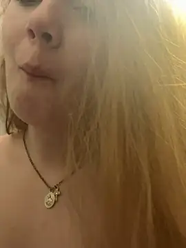 Snapshot of karishamay chatting on July 20, 7:05 pm karishamay online show from July 20, 7:05 pm
