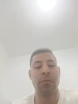 Cris LaCobra  online show from July 25, 9:12 pm