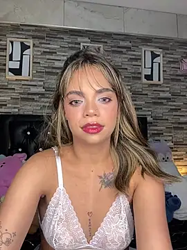 Snapshot of PamelaScothh chatting on July 19, 2:48 am PamelaScothh online show from July 19, 2:48 am