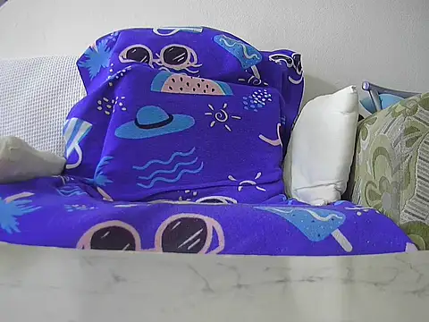 Snapshot of hakanbeyzade chatting on February 23, 1:21 pm hakanbeyzade online show from February 23, 1:21 pm