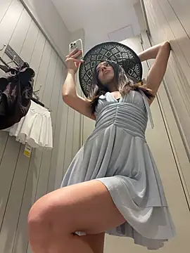 Snapshot of MoonLinaa chatting on July 20, 11:12 am MoonLinaa online show from July 20, 11:12 am