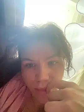 Snapshot of helly_dan chatting on July 18, 3:38 pm helly dan online show from July 18, 3:38 pm