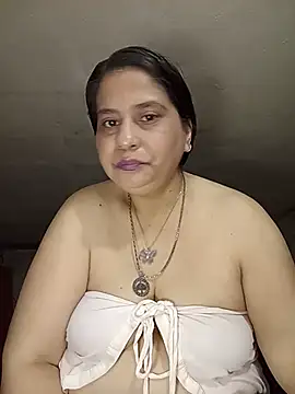 Cynthia186 online show from August 1, 10:25 am