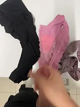 swissboy22 online show from March 15, 10:43 am