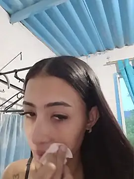 Snapshot of SofyBliss chatting on August 8, 11:18 pm SofyBliss online show from August 8, 11:18 pm