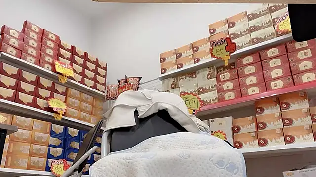 Katy Bae online show from March 21, 4:39 am