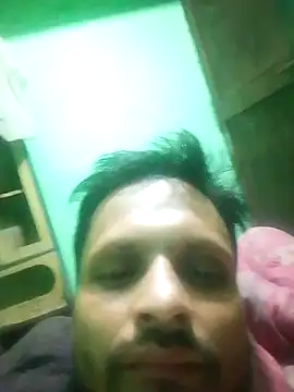 Snapshot of Rajtamilboy chatting on July 23, 8:12 am Rajtamilboy online show from July 23, 8:12 am